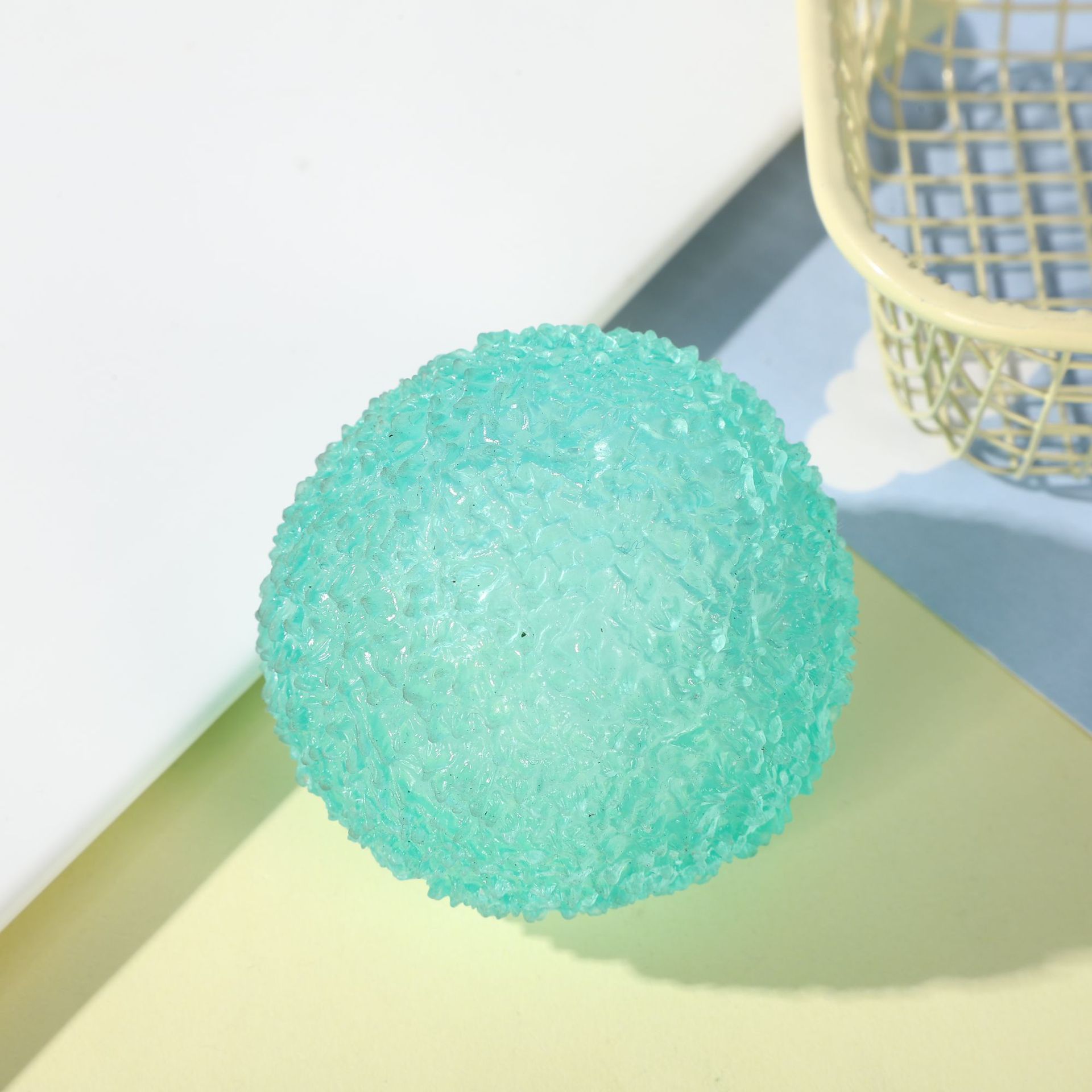 Children's Squeeze-and-Relieve Stress Toy, Unique Cool Grass Ball